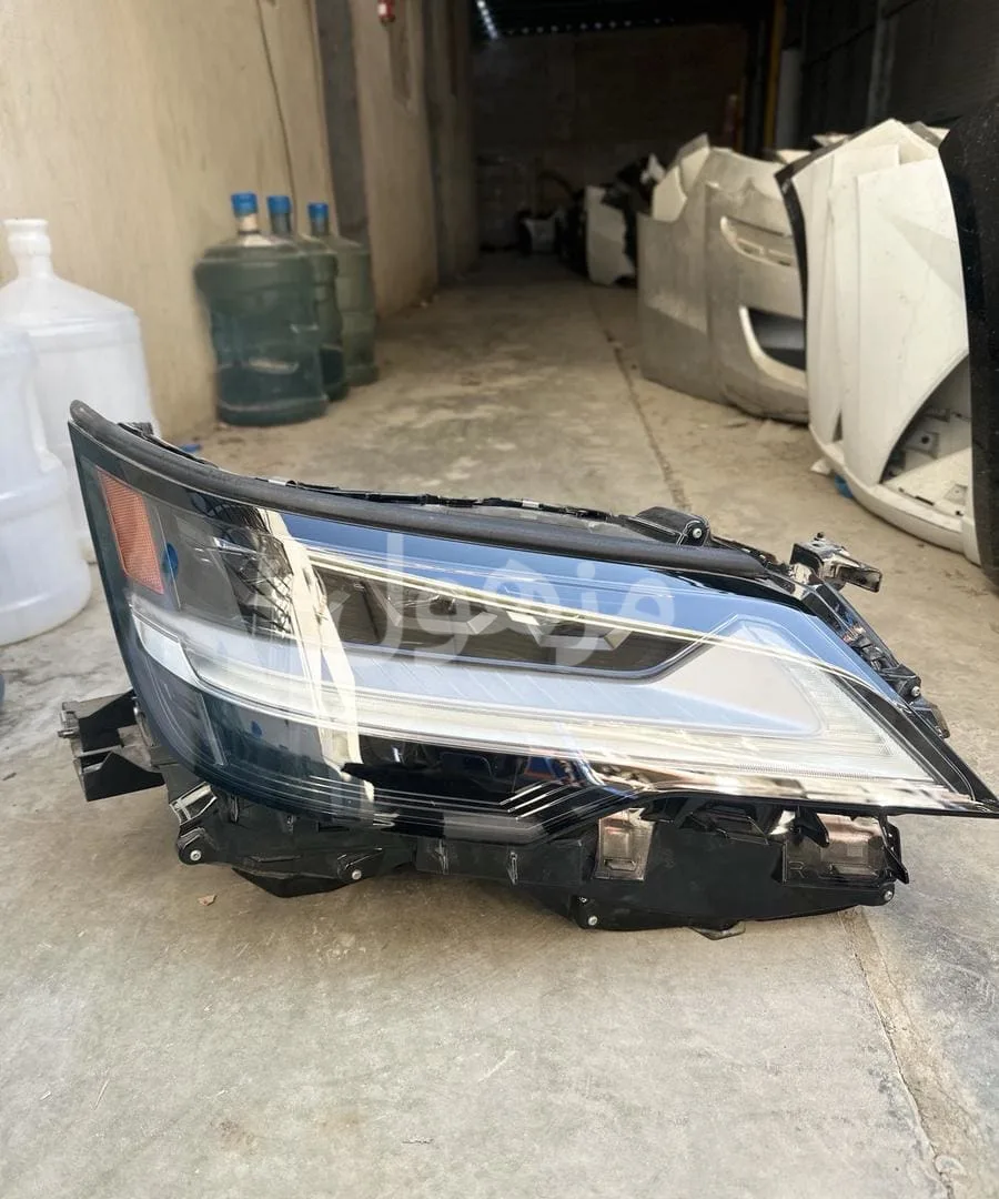 Right headlight Jeep Lexus 2023-2025 dealer