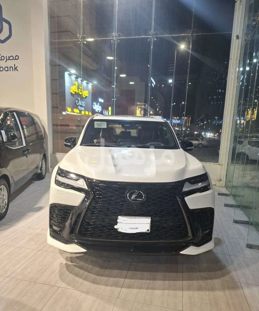 Lexus LX600 2026 Saudi, 6,000 km, Automatic - Al Khobar