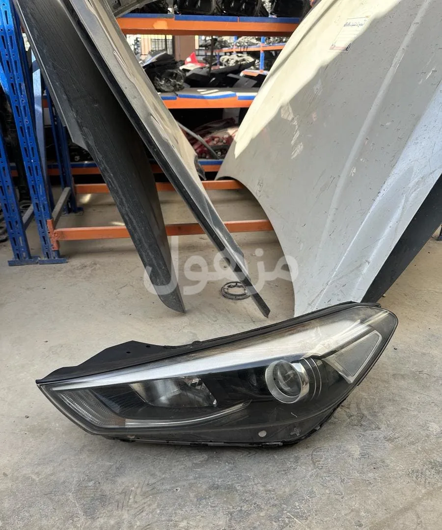 Left headlight for Tucson 2016-2017-2018 genuine from the dealer