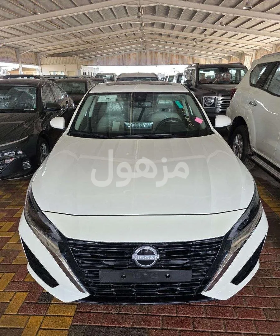 نيسان التيما SV 2026 شاشة 8 بوصة وكاميرا خلفية - الدمام