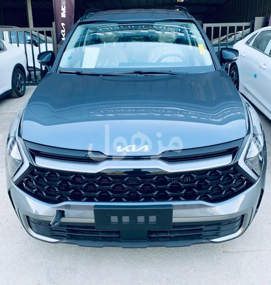 Kia Sportage 2026 Standard, 17-inch Wheels, Front and Rear Sensors - Jeddah
