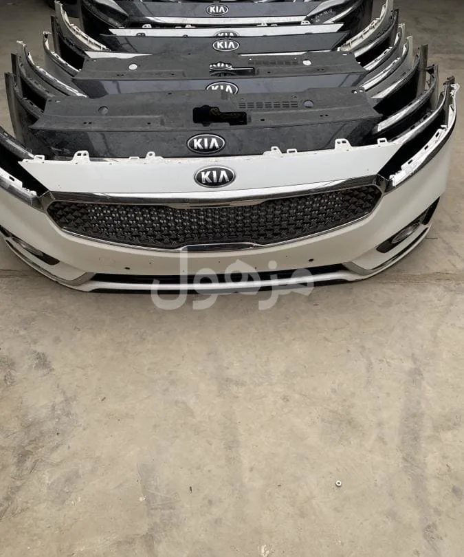 Cadenza bumper 2017-2020