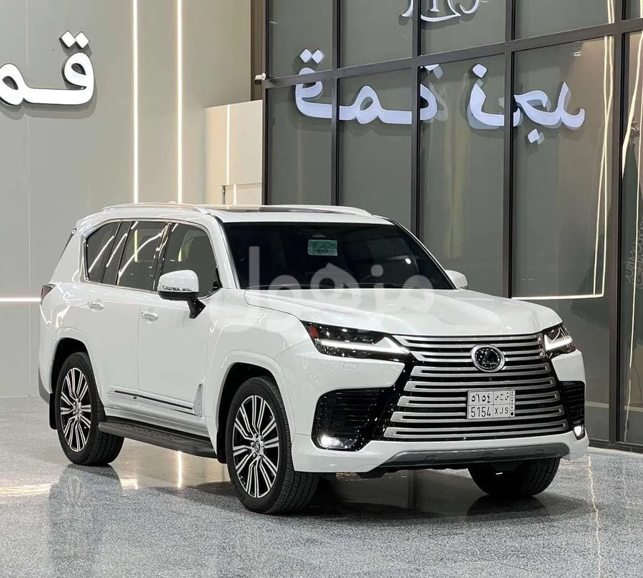 لكزس LX600 2025 بنزين تماتيك ممشى 29 ألف - الرياض