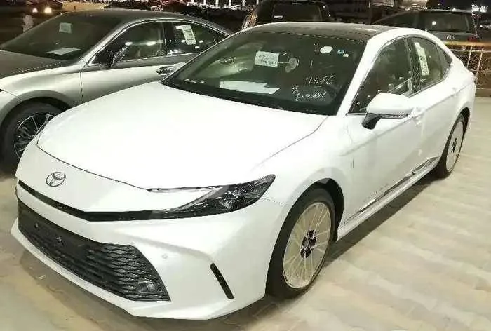 Toyota Camry 2025 Grande White and Titanium - Al Khobar