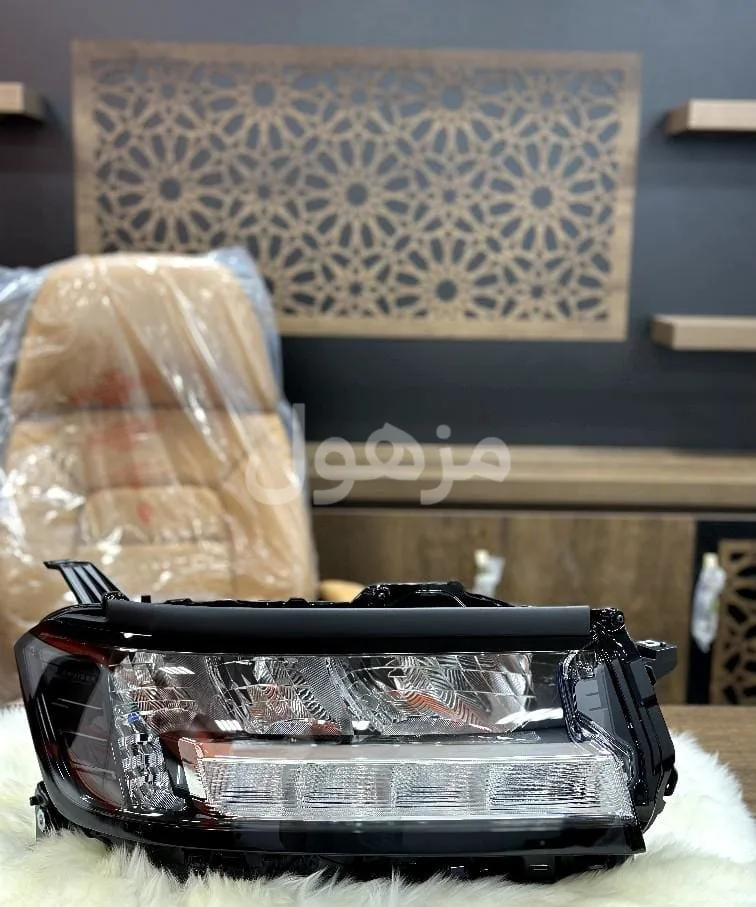 شمعات لاندكروزر 2023 GXR