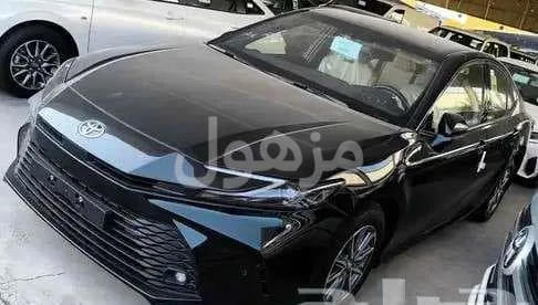 تويوتا كامري 2025 E بنزين وكالة اوتوماتيك - الخبر