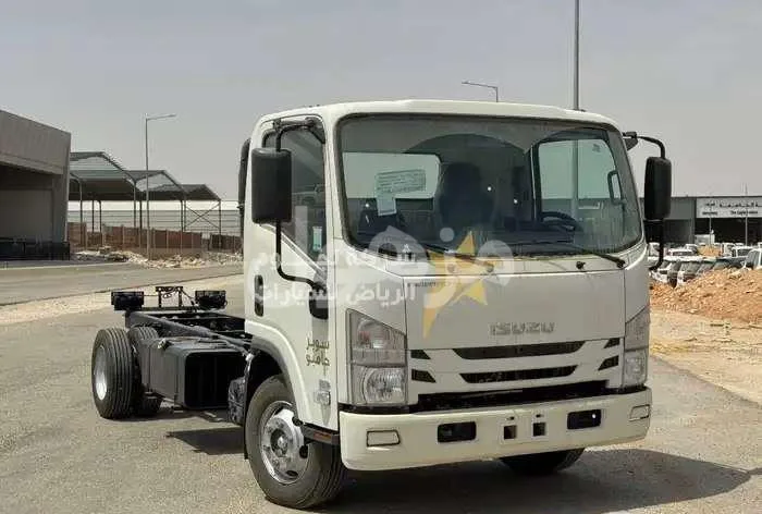 ايسوزو 5 طن شاص قصير جير اتوماتيك 2025