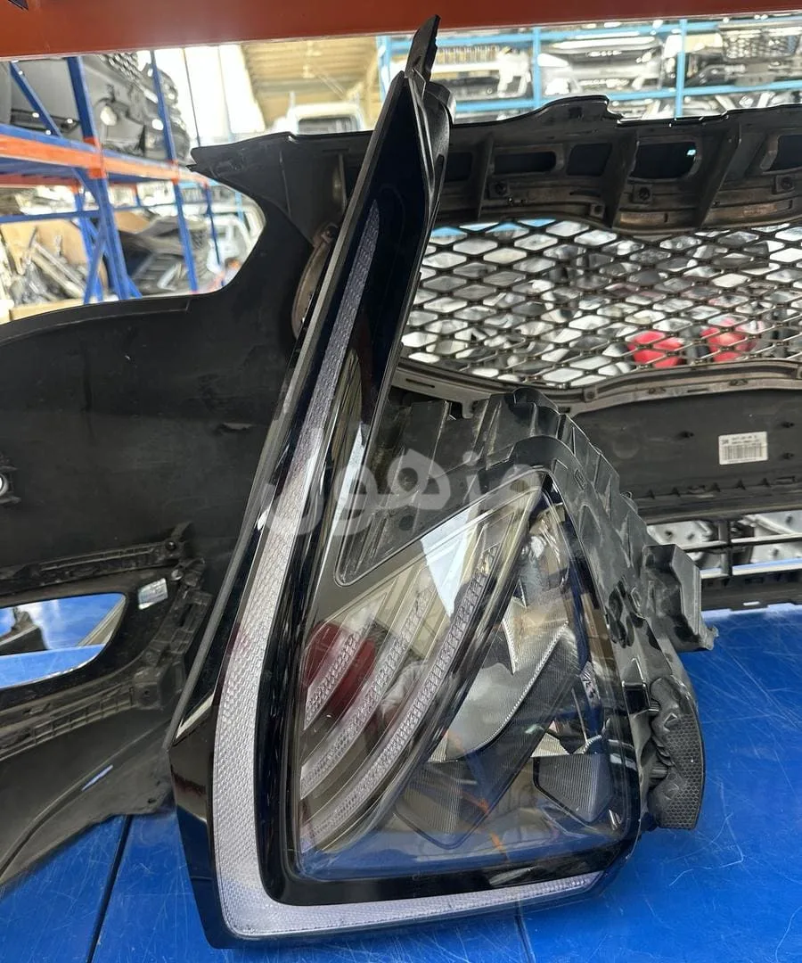 Left supertag headlight 2024-2025-2026 original agency