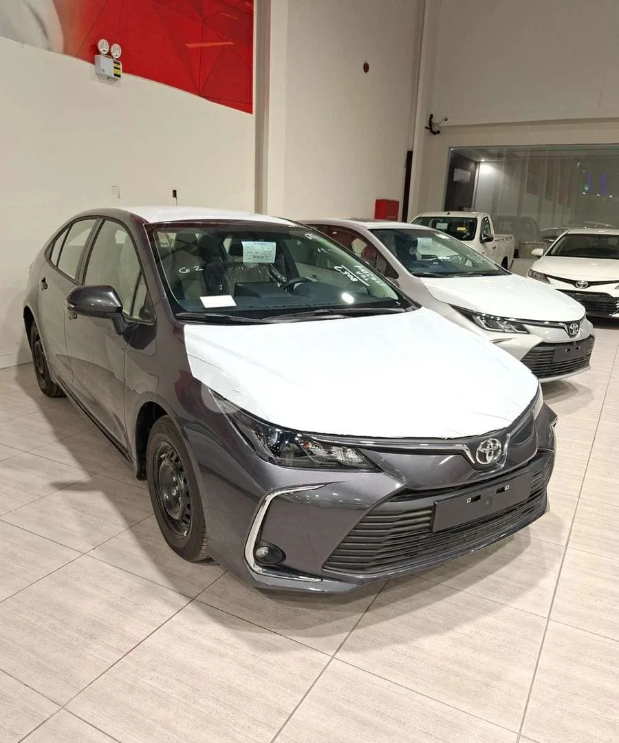 Toyota Corolla 2025 standard engine 2.0 - cash and installments