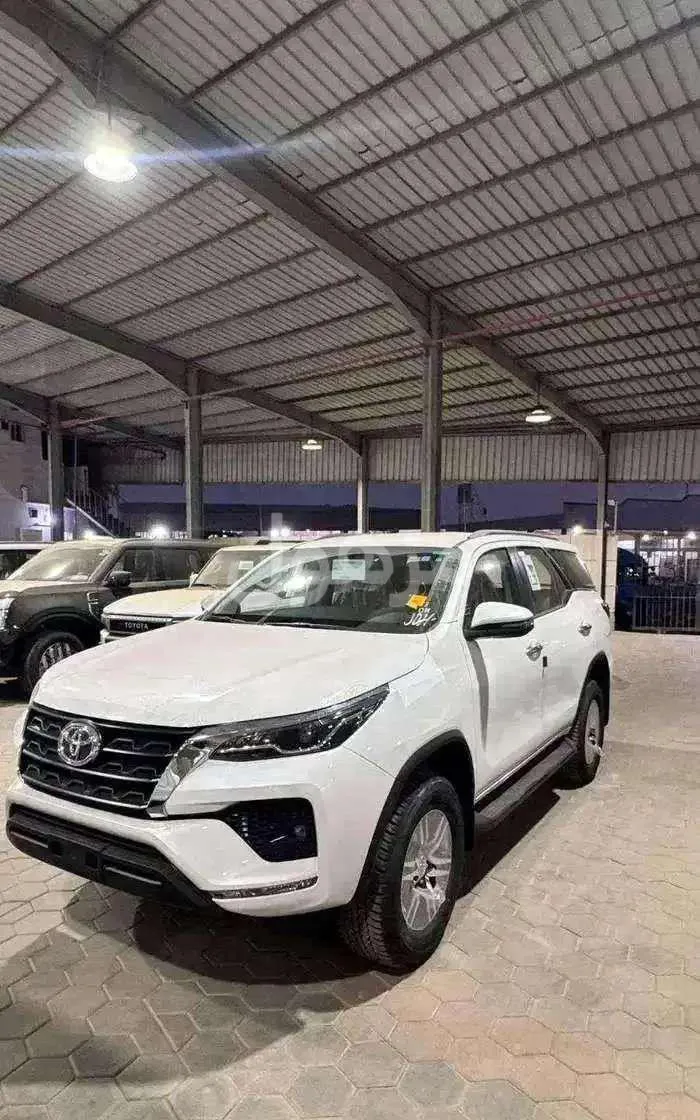 Toyota Fortuner 2026, New, VX1 Trim, Petrol - Jeddah