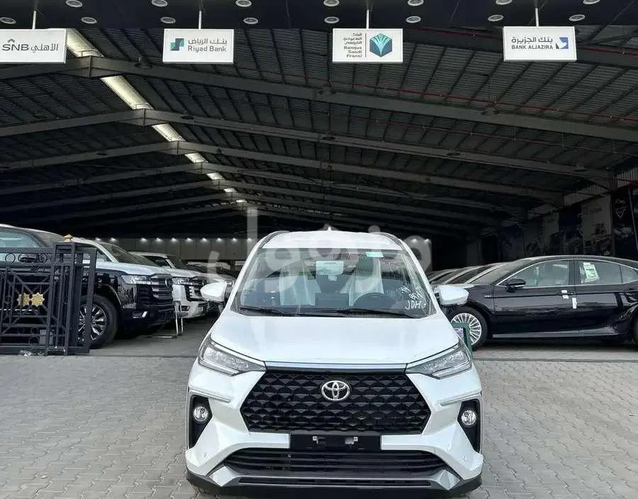 تويوتا فيلوز 2026 GLX اصفار سعودي وارد الوكيل - الرياض
