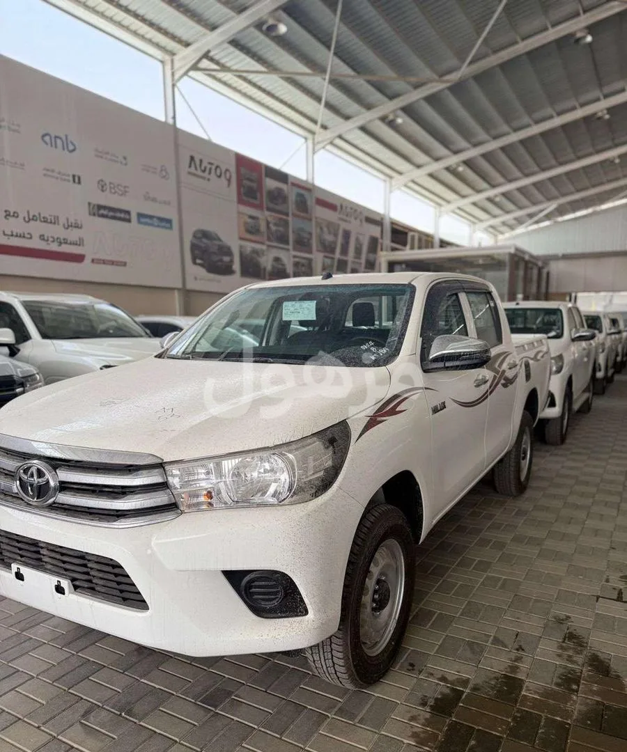 Toyota Hilux 2026, Manual Gearbox, Four-Wheel Drive - Riyadh