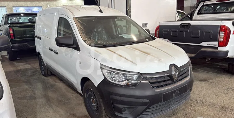 Renault Express cargo van diesel manual gearbox 2024