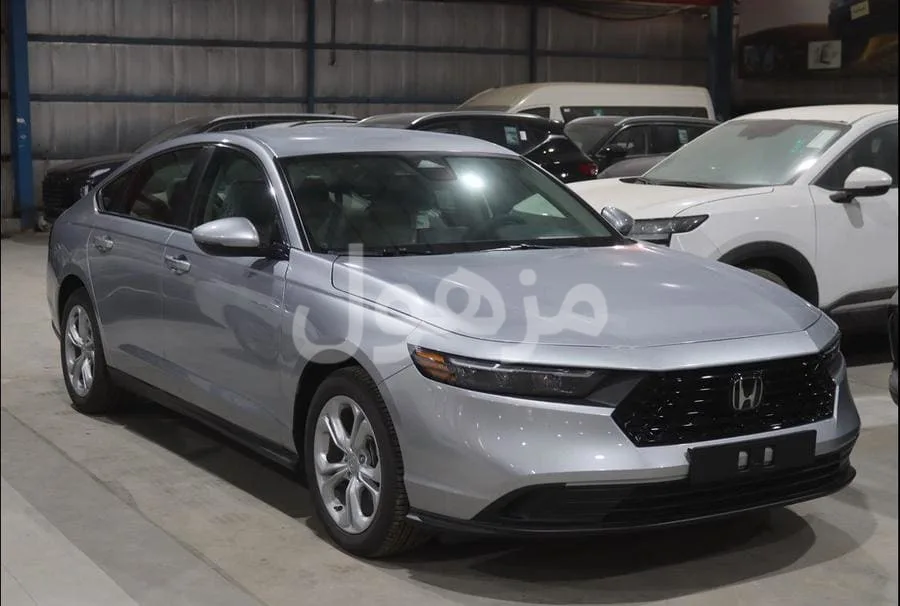 Honda Accord 2025 Standard, 7-inch Screen - Dammam