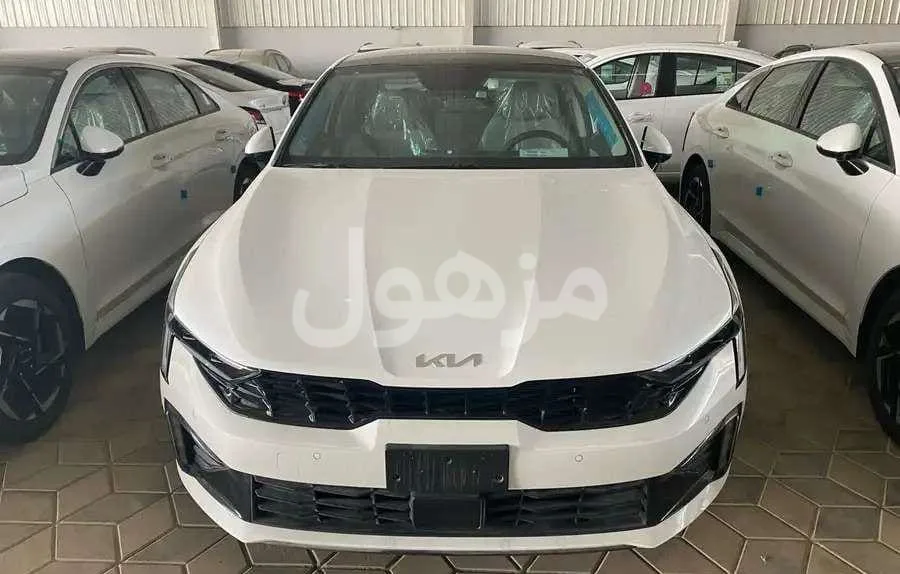 كيا كي 5 نص فل 2026
