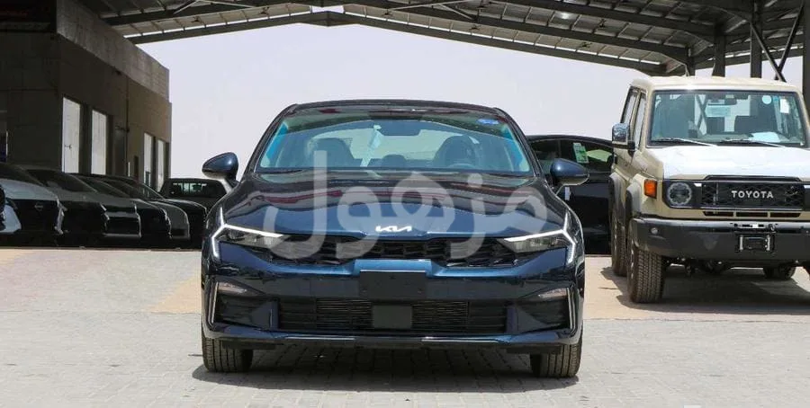 Kia K5 Standard upgraded push-button start 2026