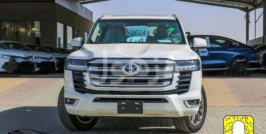 Toyota Land Cruiser 2026 GXR No. 4, Rear Screens, Cool Box - Riyadh