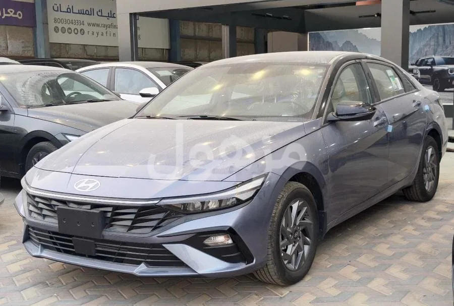 Hyundai Elantra 2026, Apple CarPlay Screen, Rear Camera - Dammam