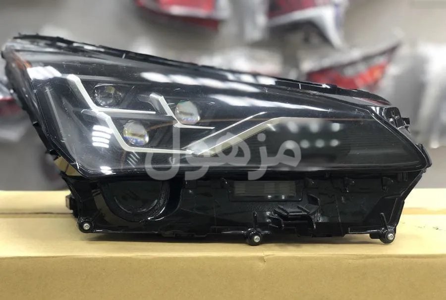 شمعه لكزس يمين NX ثلاث عدسات موديل 2018