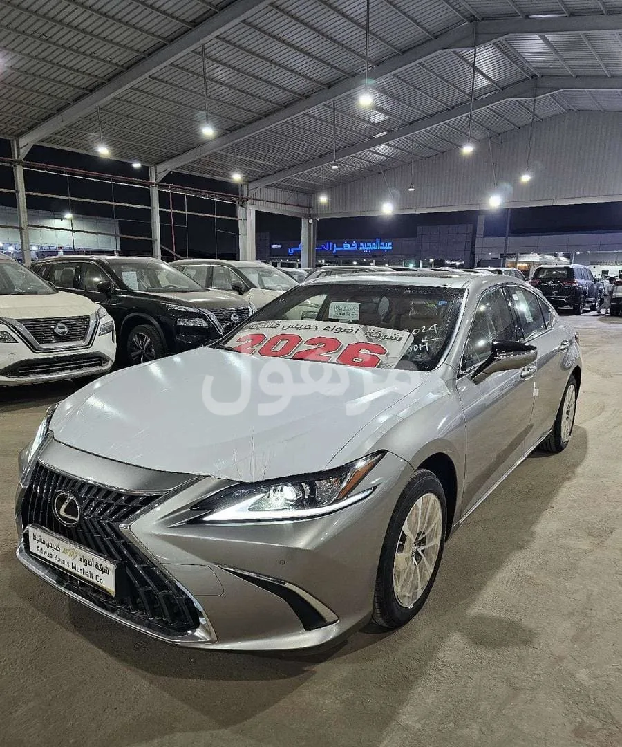 لكزس اي اس 250 موديل 2025