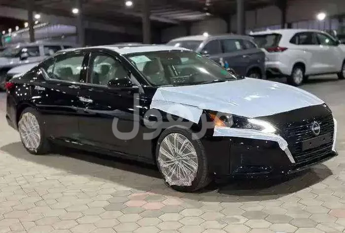 نيسان التيما 2026 SV فتحة سقف شاشة معلومات - جدة