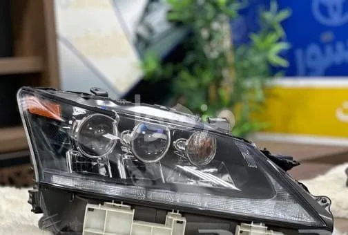 Lexus GS450 headlights model 2015 three lenses