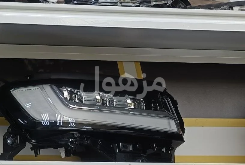 شمعات لاندكروزر 2023
