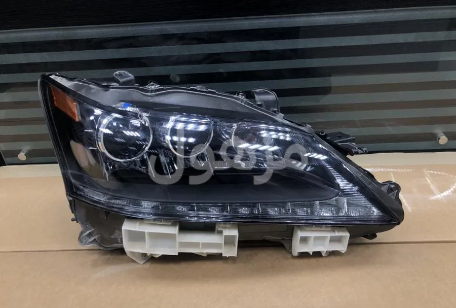 شمعه لكزس GS350 ثلاث عدسات يمين 2015