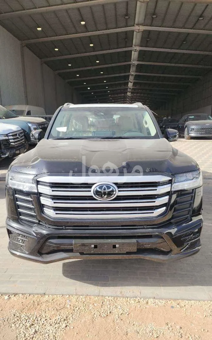 Toyota Land Cruiser 2025, Premium, GCC - Riyadh