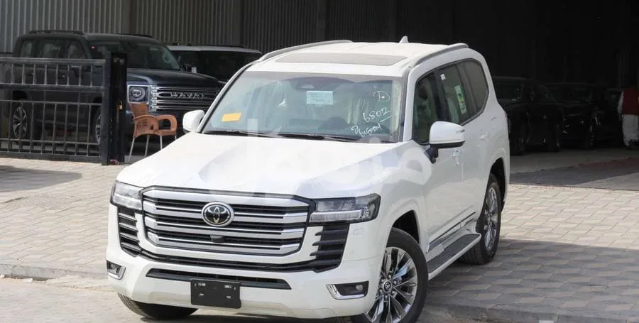 Toyota Land Cruiser GXR4 2026, Automatic, Petrol - Riyadh