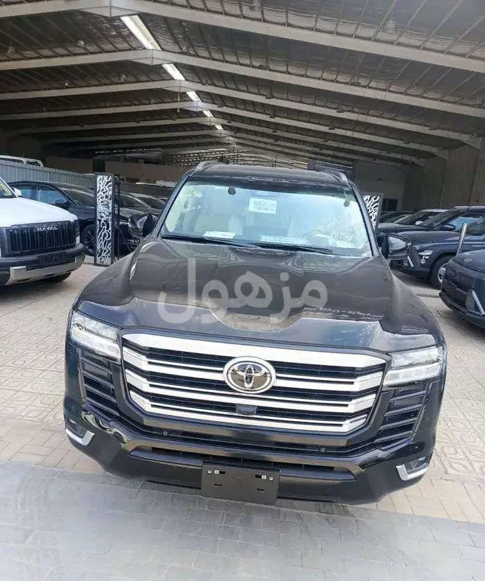 Toyota Land Cruiser GXR L4 2026, Petrol, Saudi - Riyadh