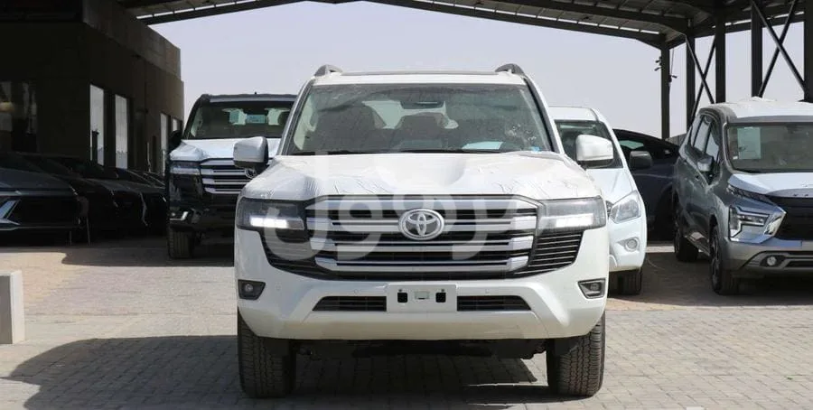 Toyota Land Cruiser 2026, Premiere, Sunroof, Cool Box - Riyadh