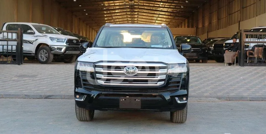 Toyota Land Cruiser 2026 GXR No. 4, New, 7 Seats, Leather - Riyadh