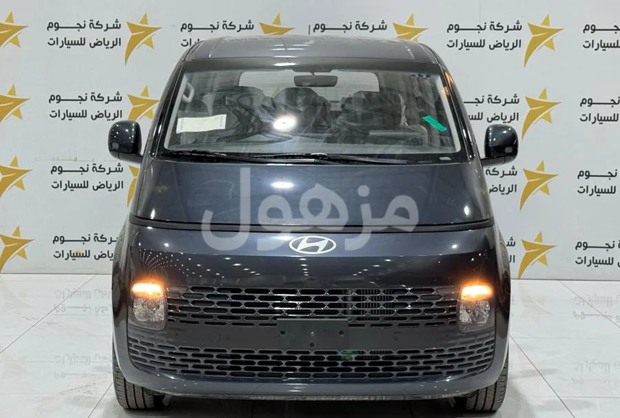 هيونداي ستاريا 2025 ديزل 9 راكب أوتوماتيك - الرياض