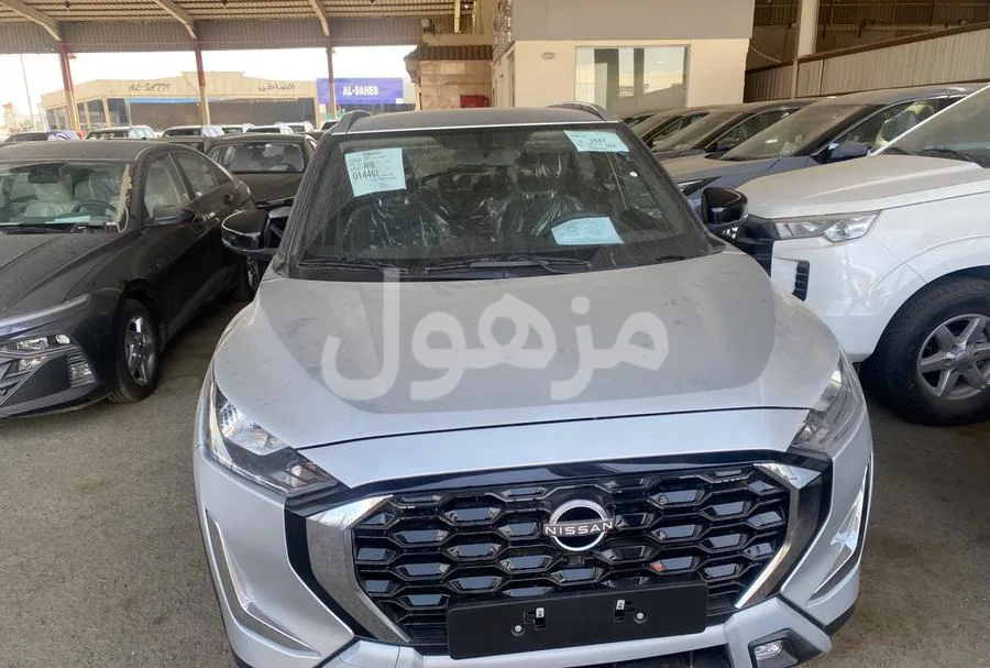 نيسان ماجنيت 2026 جديد اصفار كاميرا خلفية وشاشة 7 بوصه - جدة