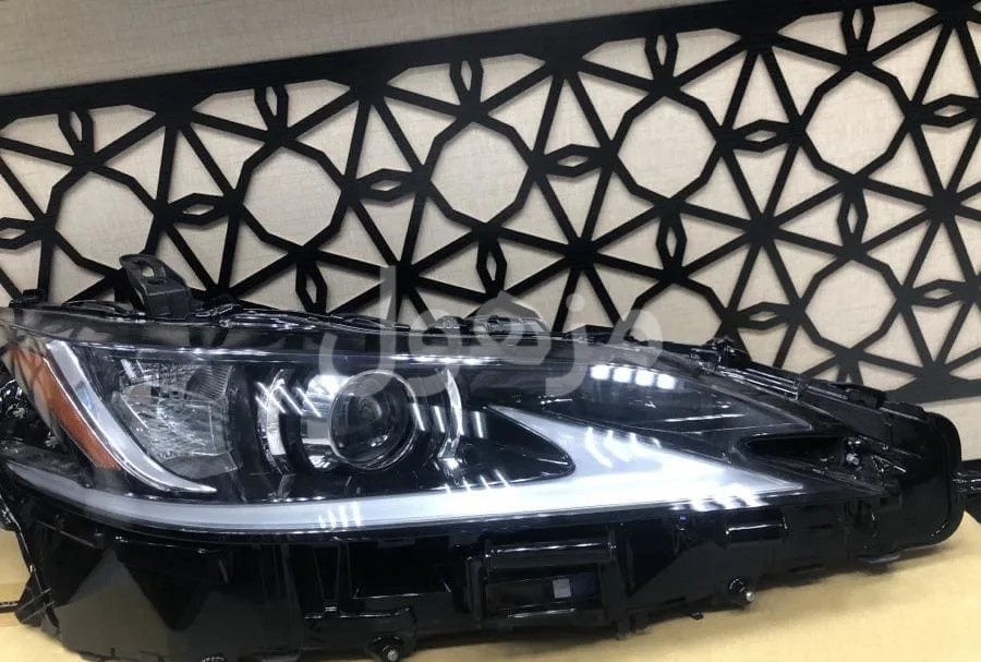 شمعه لكزس ES350 عدسه يمين 2020