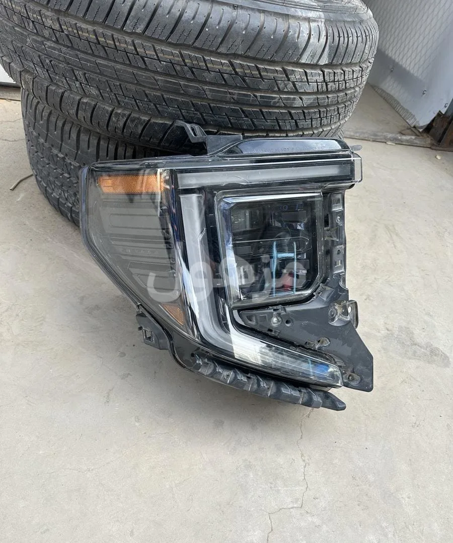Genuine dealer Siera 2024-2025 headlight