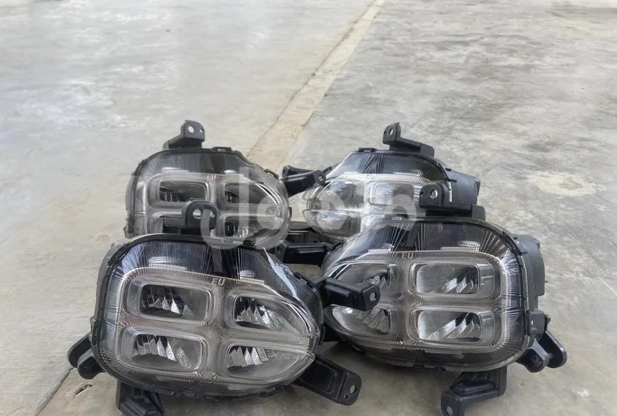 Kadenza headlights 2017-2020 BlackBerry