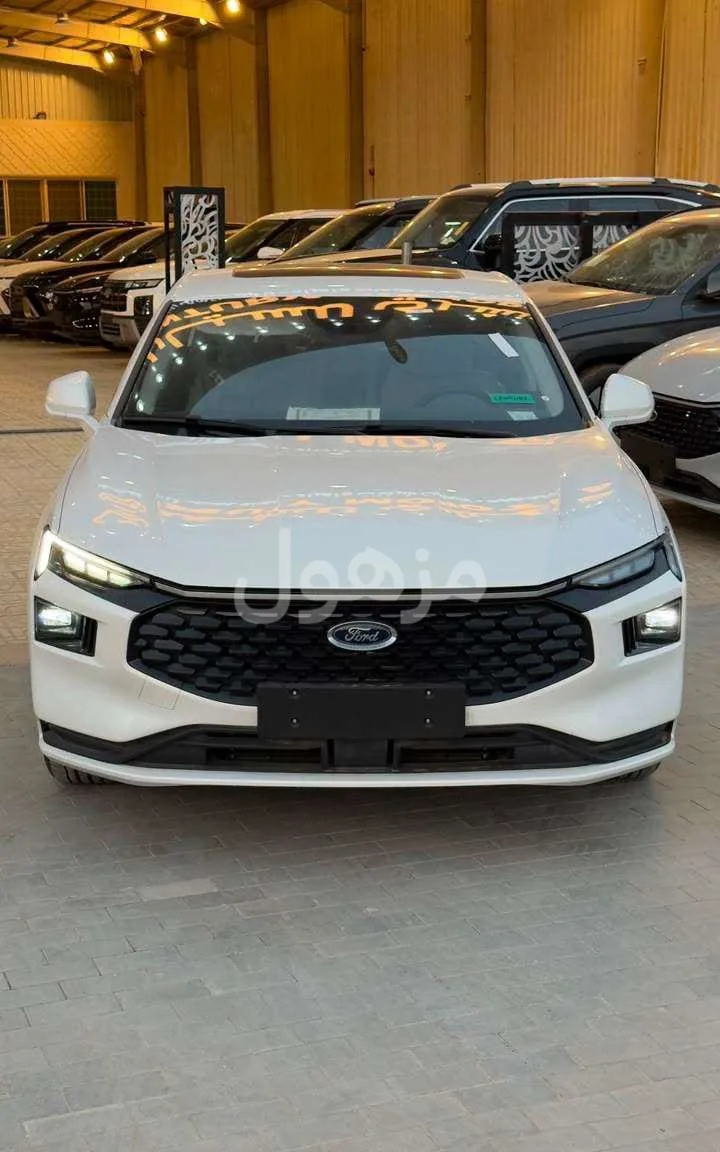Ford Taurus 2025 Hybrid New, Immediate Delivery - Riyadh