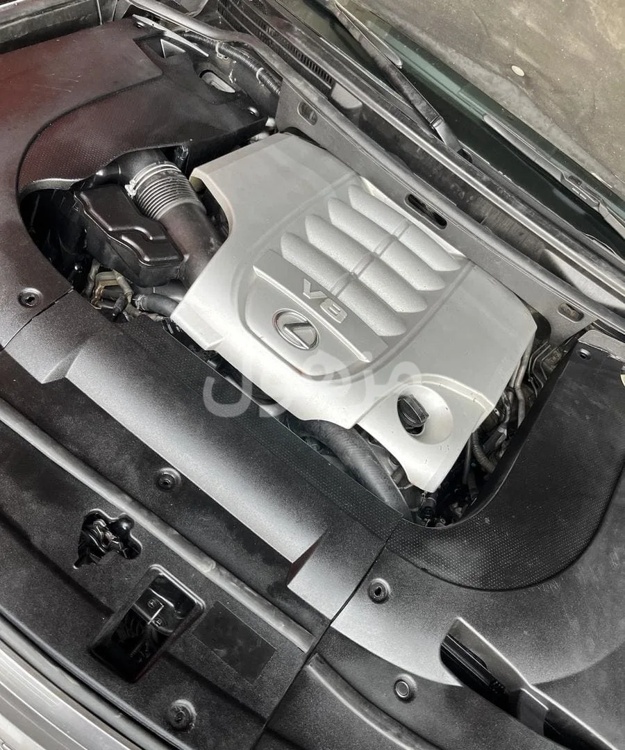 Lexus 570 Sequoia engine, one-year warranty