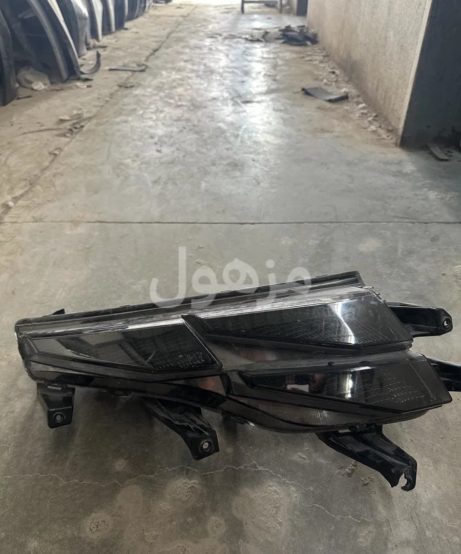 كشاف هونداي كريتا 2025 يمين مكحل اصلي وكاله