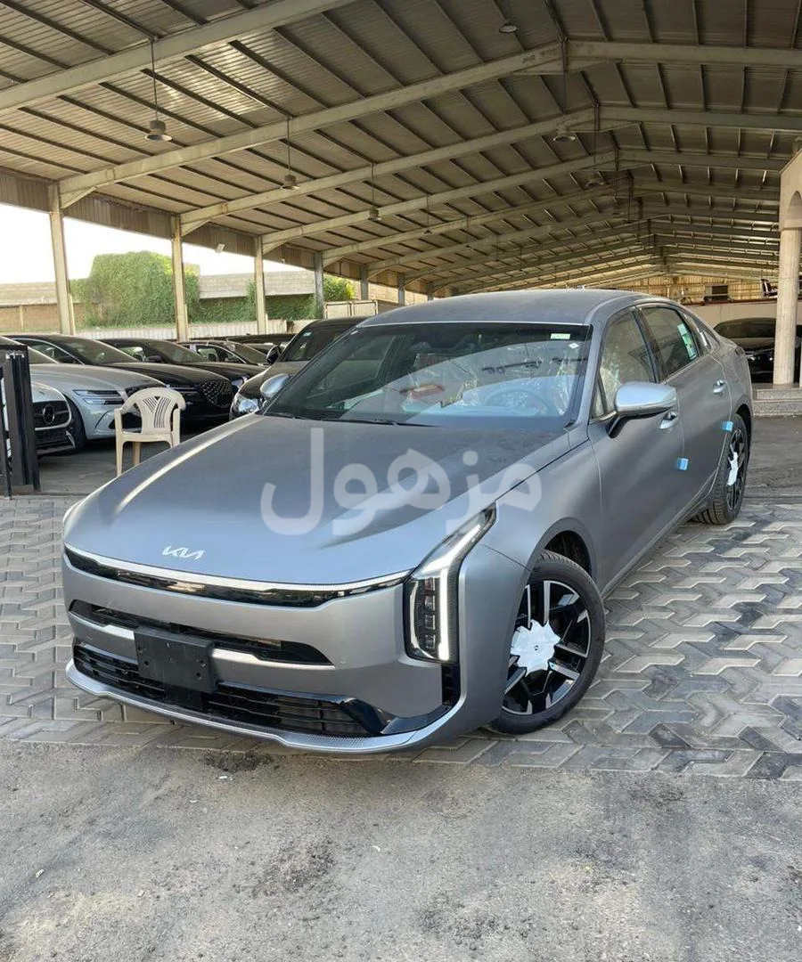 Kia K8 standard 2026