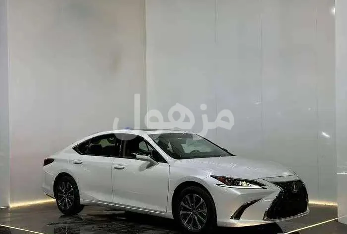 Lexus ES250 AA 2025, New, Automatic, Sunroof - Jeddah
