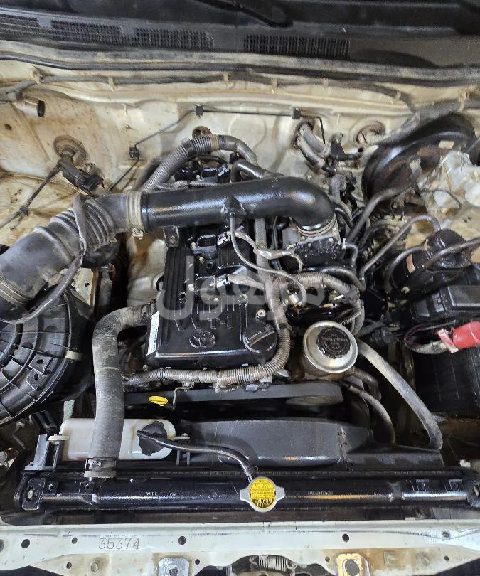 Hilux Innova engine, one-year warranty