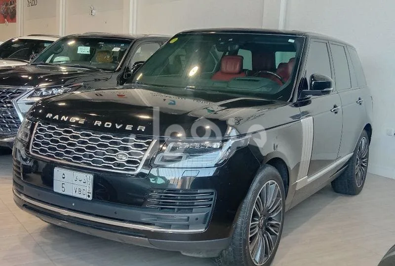 Land Rover Range Rover 2019, Fridge, Rear Screens, Leather Seats - Al Khobar