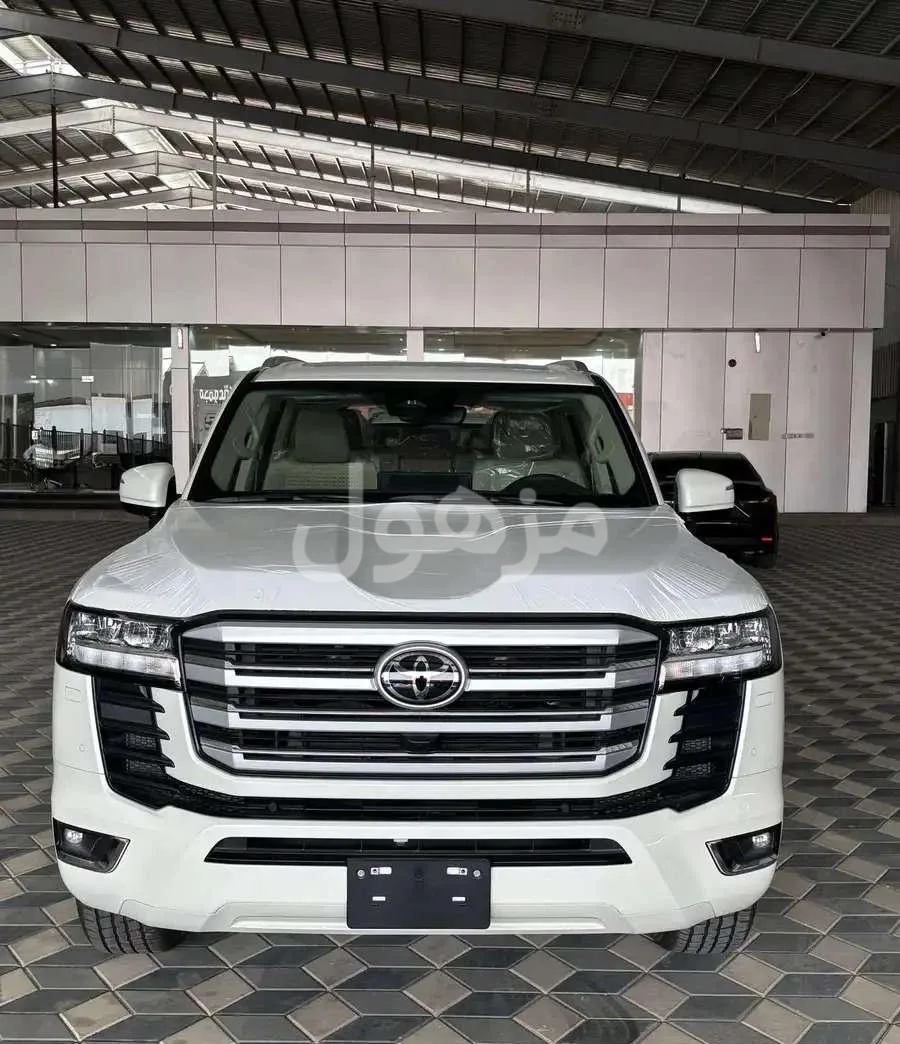 تويوتا لاندكروزر GXR3 2026 اصفار وارد الوكيل - الرياض