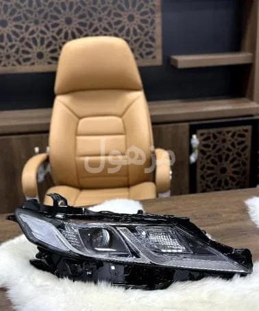 شمعه كامري 2021 يمين