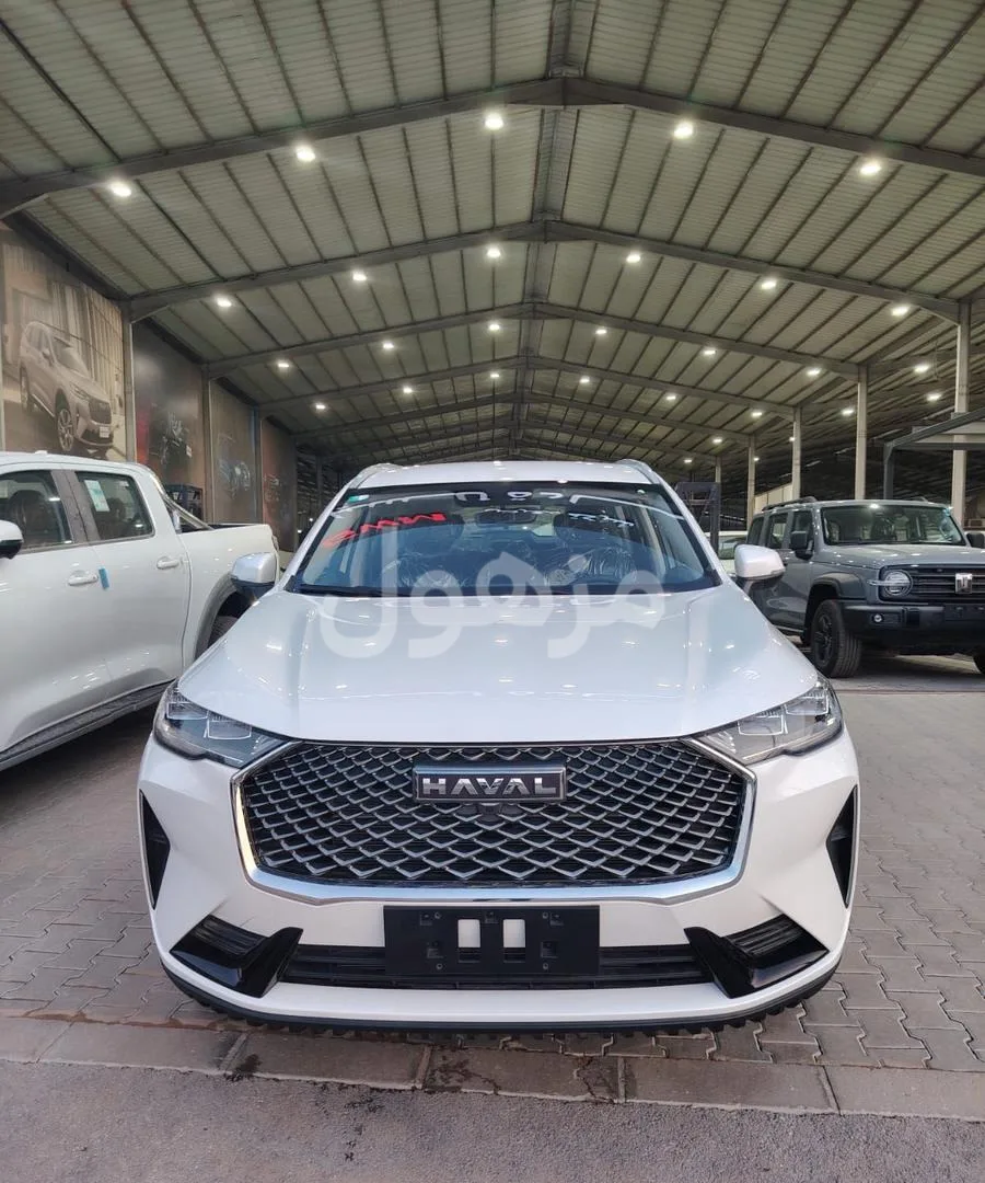 هافال H6 2025 بيسك مقاعد مخمل ومكيف خلفي - جدة