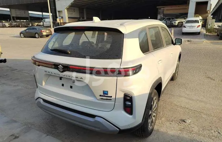 Used 2025 Suzuki Grand Vitara 1.5, GCC specs.