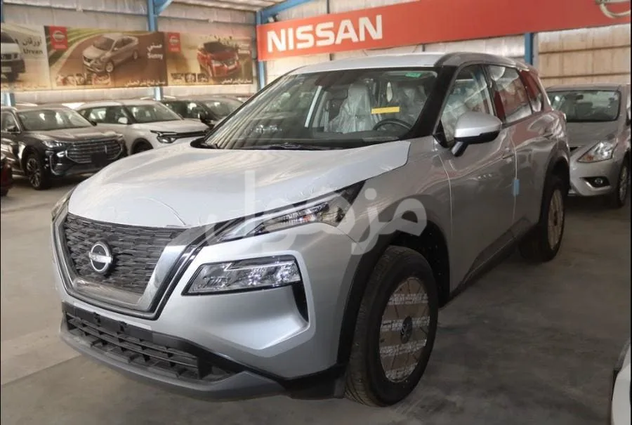 Nissan X Trail 2025 Standard 7 Seats 2*4 - Dammam